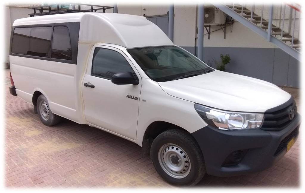 Hilux Mini Van Toyota